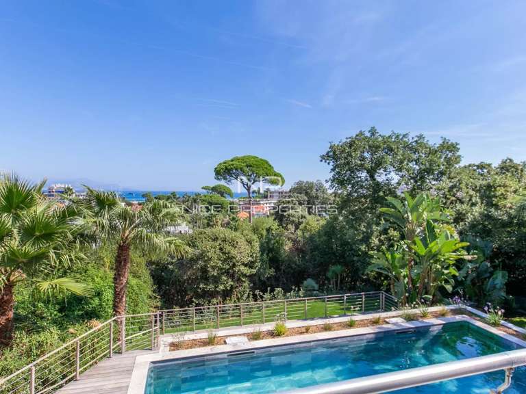 Villa avec Vue sur mer Cap-d-antibes - 7 chambres - 333m²