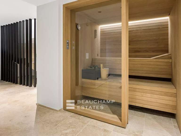 Villa avec Vue sur mer Cap-d-antibes - 6 chambres - 340m²