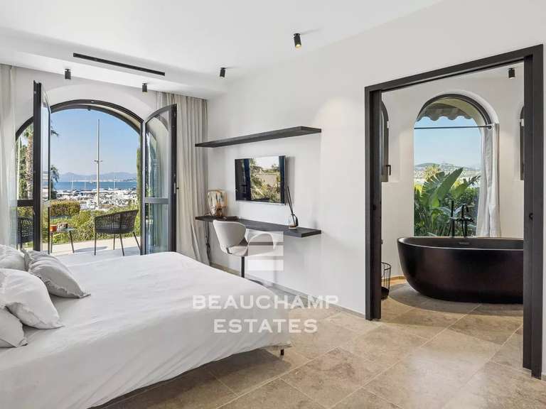 Villa avec Vue sur mer Cap-d-antibes - 6 chambres - 314m²