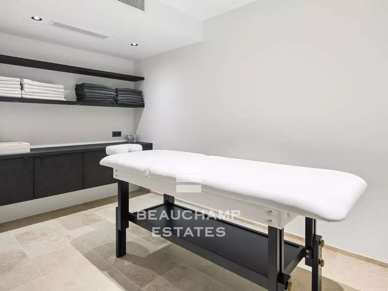 Villa avec Vue sur mer Cap-d-antibes - 6 chambres - 314m²