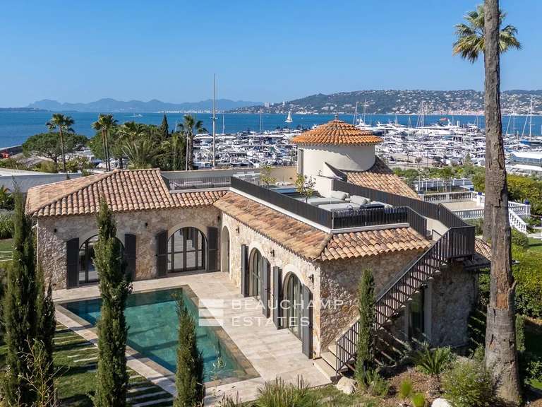 Villa avec Vue sur mer Cap-d-antibes - 6 chambres - 340m²