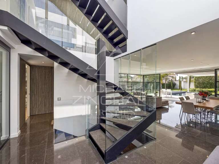 Villa avec Vue sur mer Cap-d-antibes - 5 chambres - 318m²