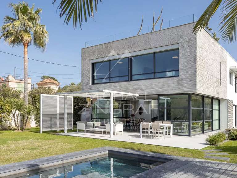 Villa avec Vue sur mer Cap-d-antibes - 5 chambres - 318m²
