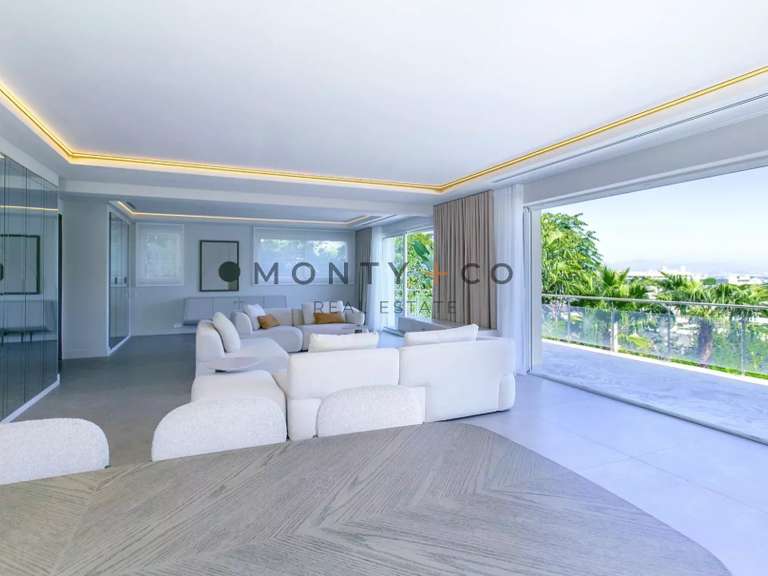 Villa avec Vue sur mer Cap-d-antibes - 7 chambres - 320m²