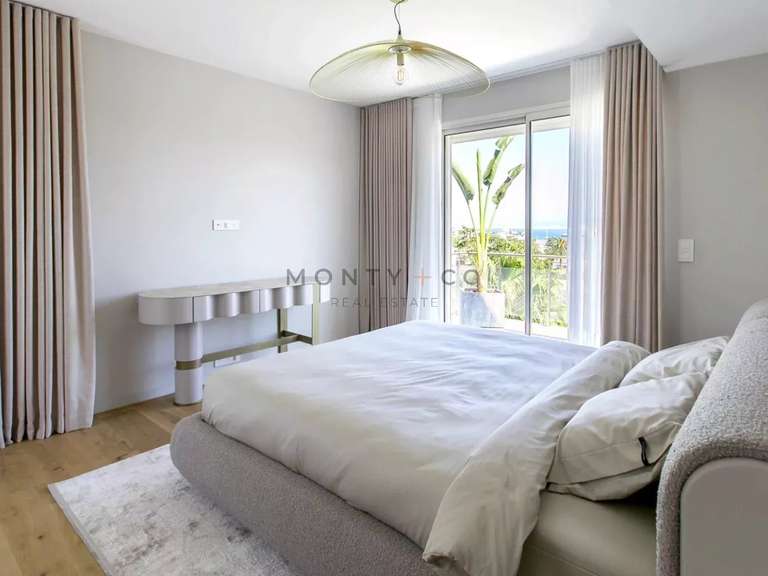 Villa avec Vue sur mer Cap-d-antibes - 7 chambres - 320m²