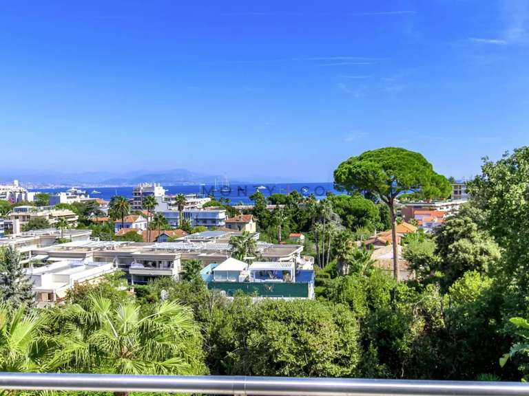 Villa avec Vue sur mer Cap-d-antibes - 7 chambres - 320m²