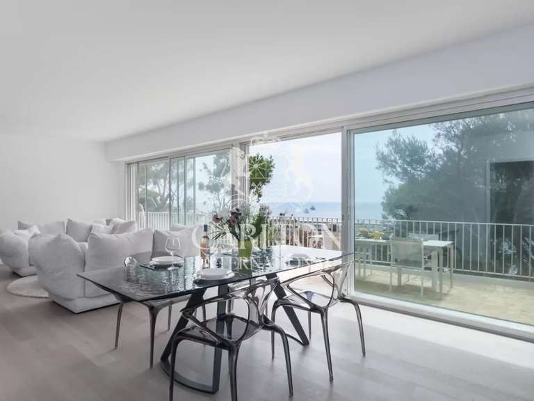 Villa with Sea view cap-d-antibes - 4 bedrooms - 170m²