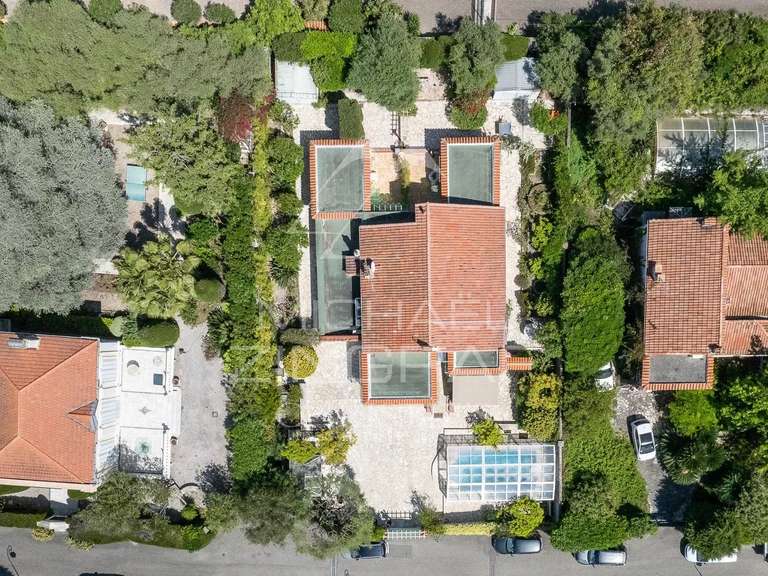 Villa Cap-d-antibes - 5 chambres - 159m²