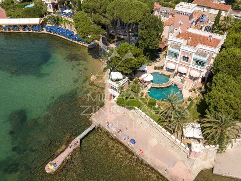 Villa avec Vue sur mer Cap-d-antibes - 8 chambres - 450m²
