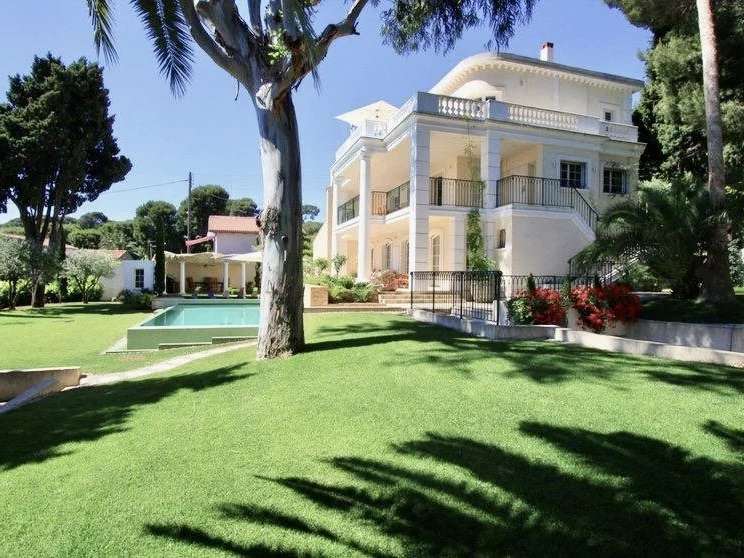 Villa avec Vue sur mer Cap-d-antibes - 260m²