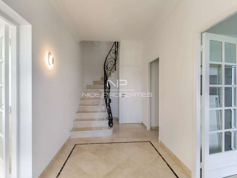 Villa avec Vue sur mer Cap-d-antibes - 4 chambres - 150m²
