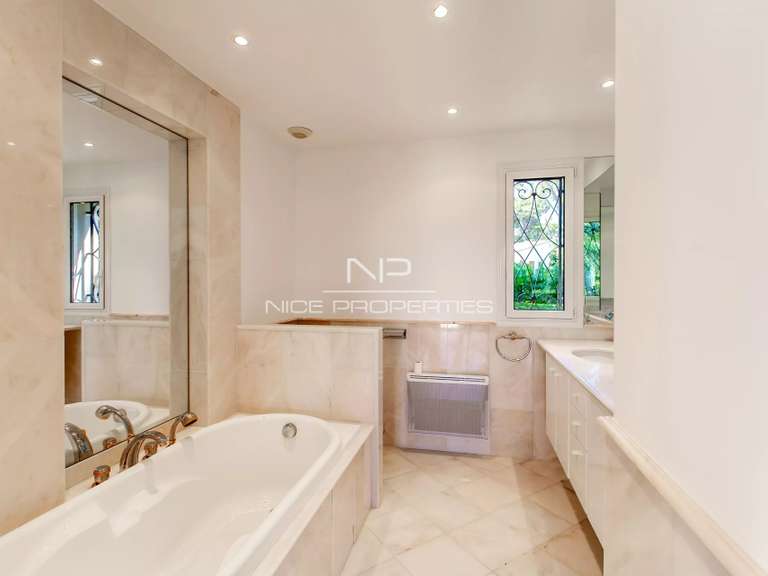 Villa avec Vue sur mer Cap-d-antibes - 4 chambres - 150m²