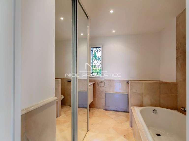 Villa avec Vue sur mer Cap-d-antibes - 4 chambres - 150m²
