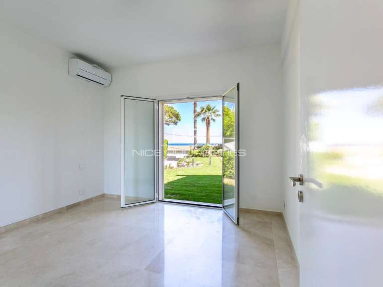 Villa avec Vue sur mer Cap-d-antibes - 4 chambres - 150m²