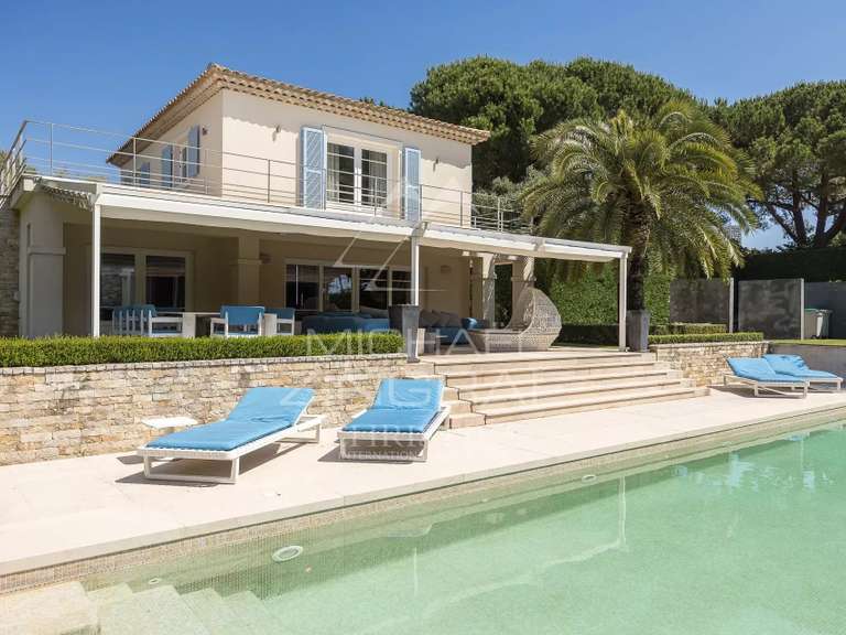 Villa Cap-d-antibes - 5 chambres - 323m²