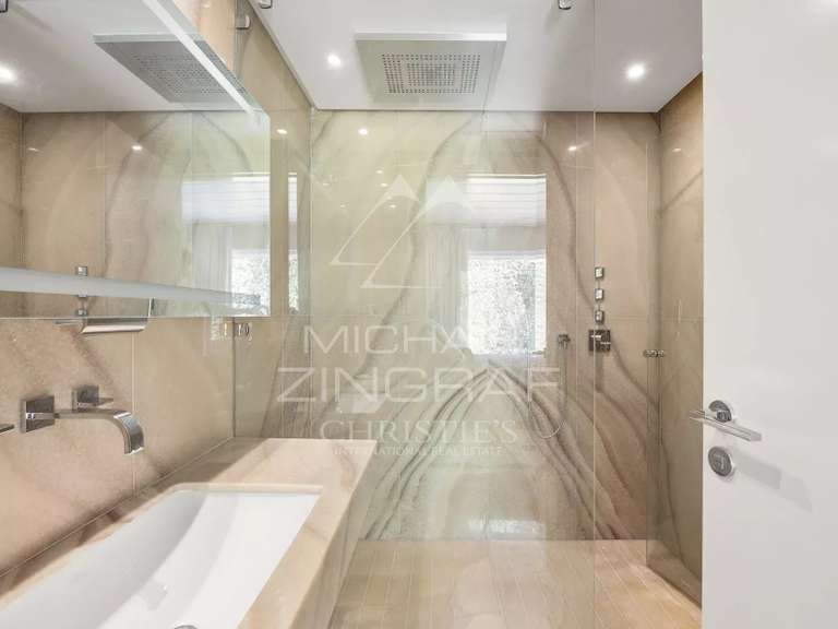 Villa Cap-d-antibes - 5 chambres - 323m²