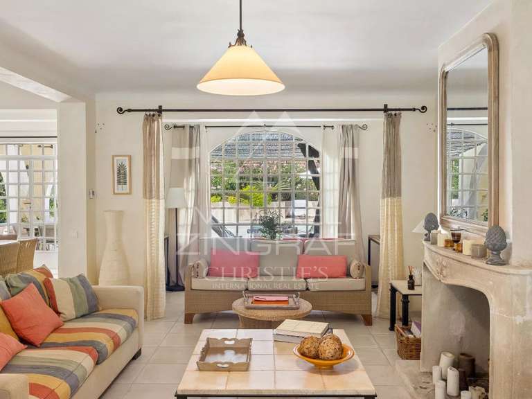 Villa Cap-d-antibes - 4 chambres - 284m²