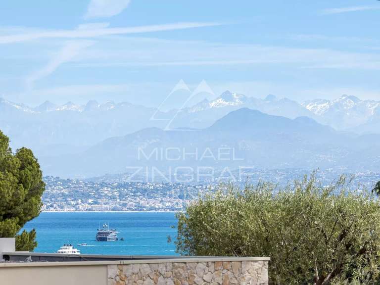 Villa Cap-d-antibes - 4 chambres - 297m²