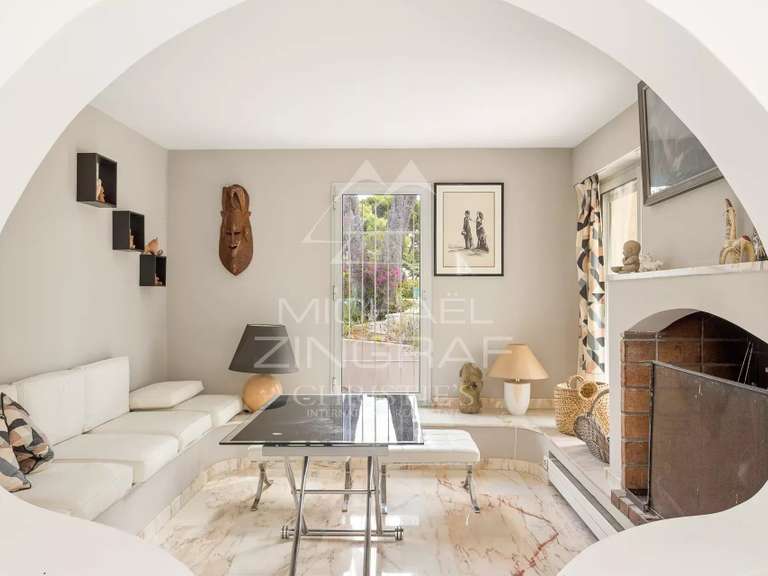 Villa Cap-d-antibes - 4 chambres - 297m²