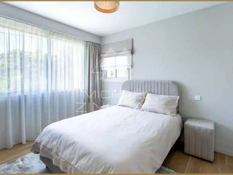 Villa avec Vue sur mer Cap-d-antibes - 6 chambres - 1201m²