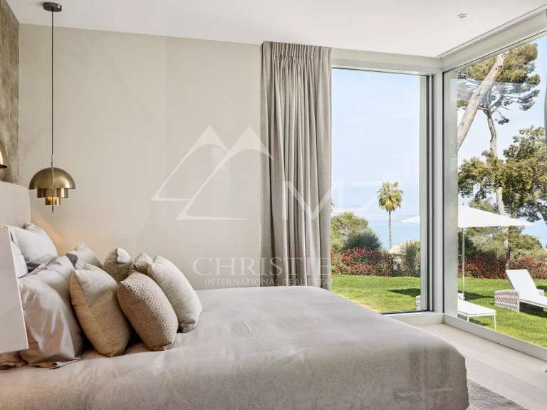 Villa Cap-d-antibes - 4 chambres - 402m²