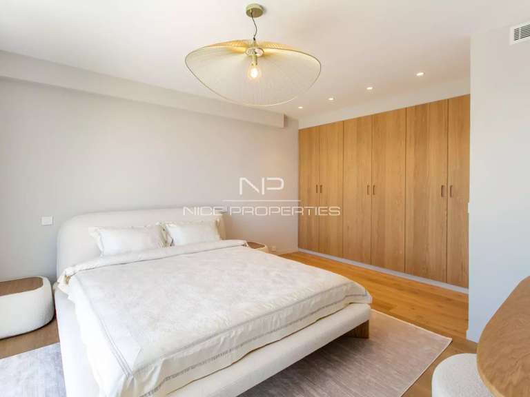 Villa avec Vue sur mer Cap-d-antibes - 7 chambres - 333m²