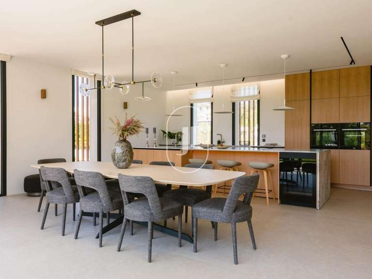 Villa Cap-d-antibes - 7 chambres - 479m²