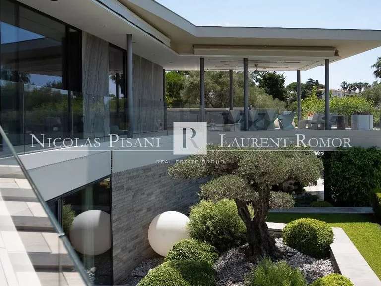 Villa avec Vue sur mer Cap-d-antibes - 625m²