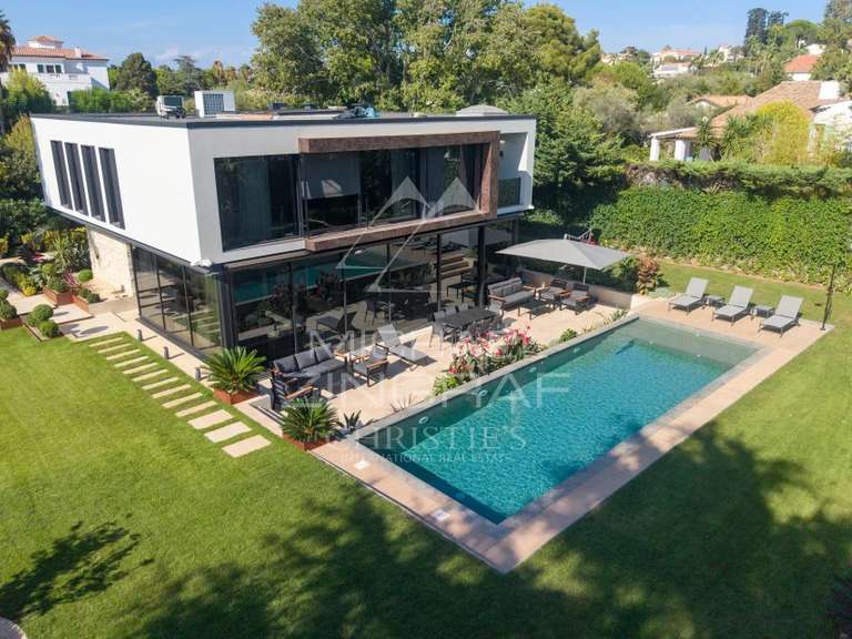Villa Cap-d-antibes - 6 chambres - 403m²