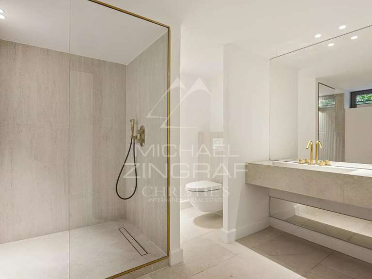 Villa Cap-d-antibes - 7 chambres - 432m²