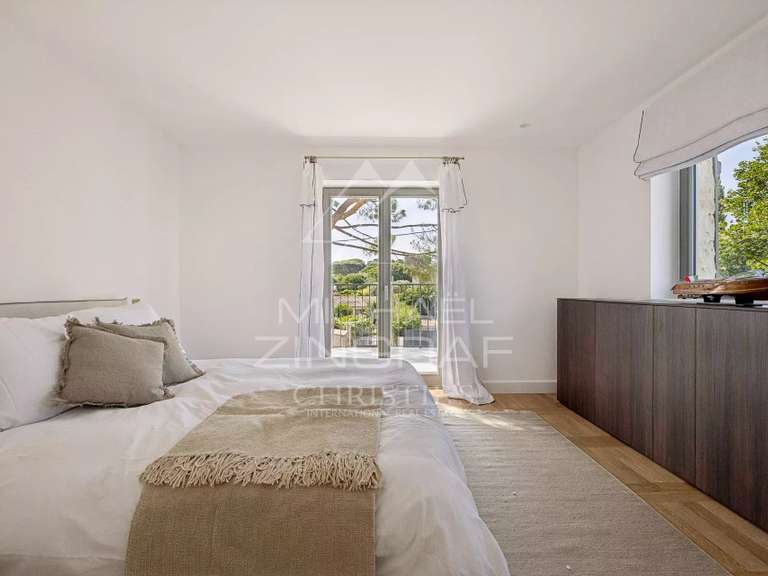 Villa Cap-d-antibes - 7 chambres - 432m²