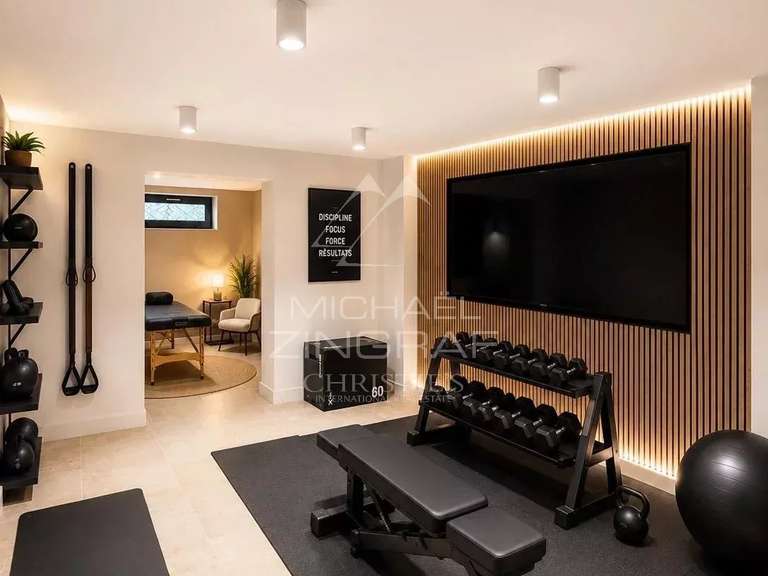Villa Cap-d-antibes - 7 chambres - 432m²