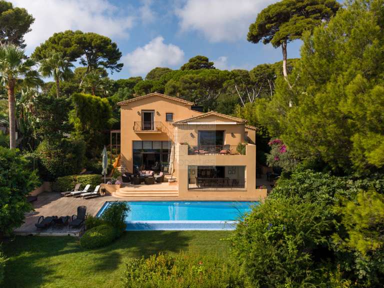 Villa with Sea view cap-d-antibes - 6 bedrooms - 284m²