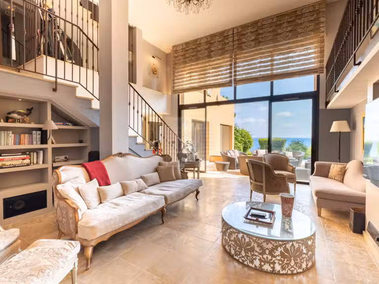 Villa with Sea view cap-d-antibes - 6 bedrooms - 284m²