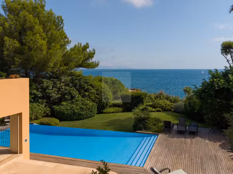 Villa with Sea view cap-d-antibes - 6 bedrooms - 284m²