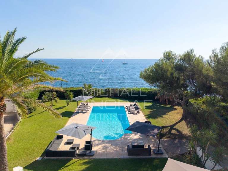 Villa Cap-d-antibes - 5 chambres - 350m²
