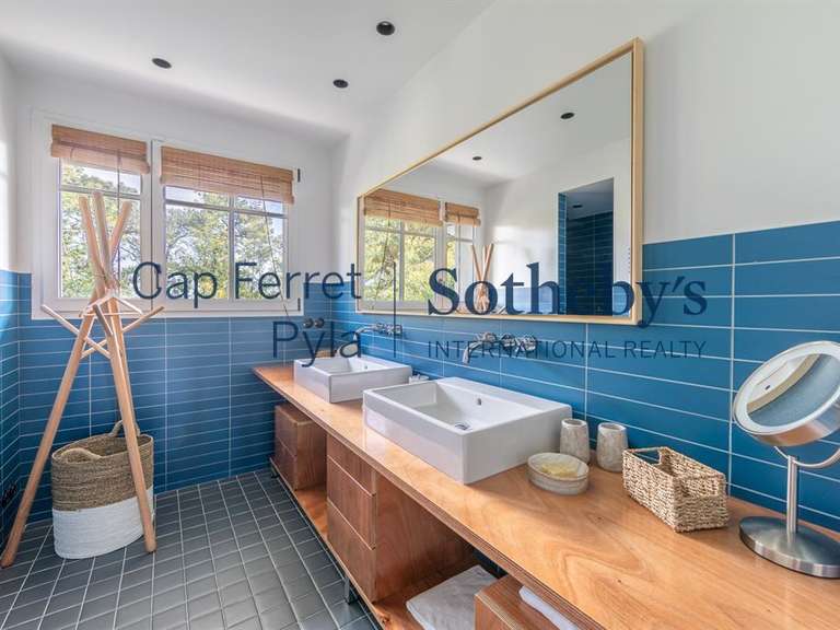 Maison Cap-ferret - 5 chambres - 194m²