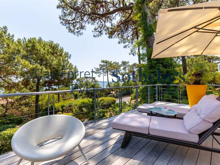 House cap-ferret - 4 bedrooms - 200m²