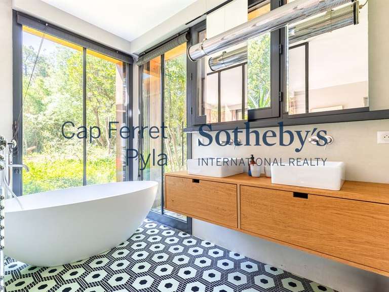 House cap-ferret - 5 bedrooms - 150m²