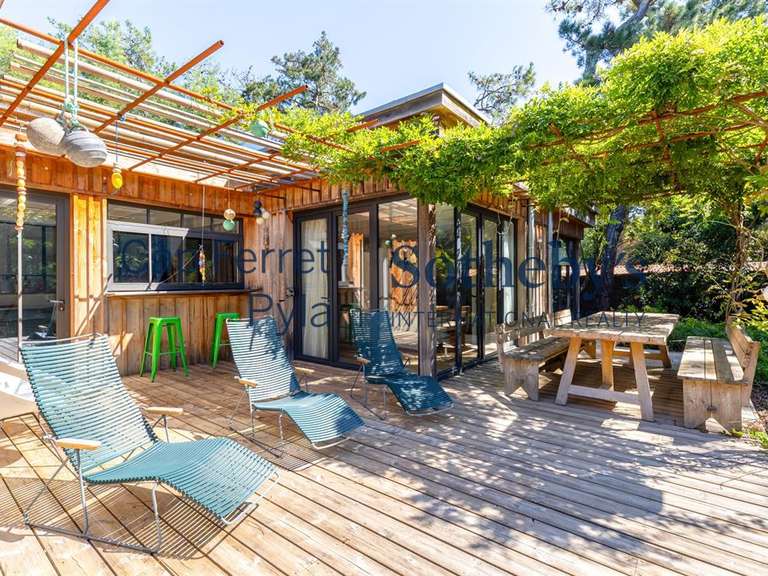 House cap-ferret - 5 bedrooms - 150m²