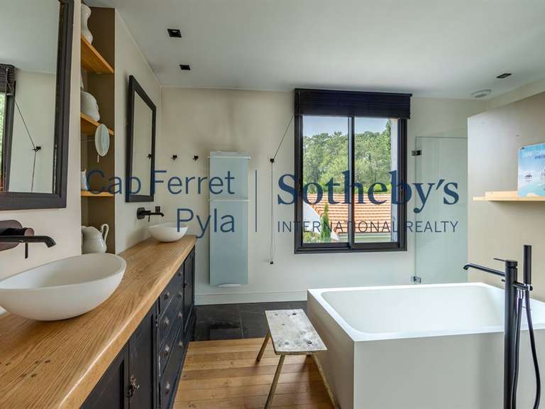 House cap-ferret - 5 bedrooms - 145m²