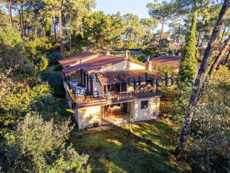 House cap-ferret - 6 bedrooms - 172m²