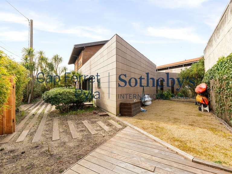 House cap-ferret - 5 bedrooms - 222m²