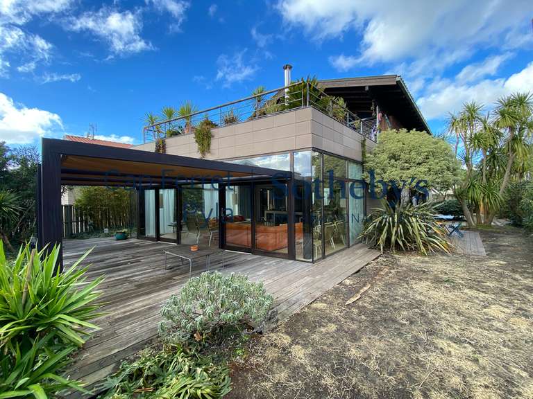 House cap-ferret - 5 bedrooms - 222m²