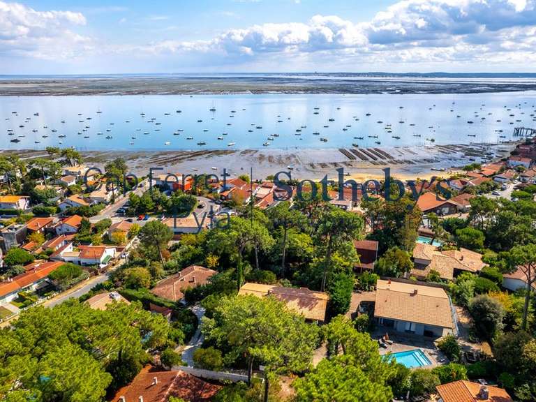 House cap-ferret - 6 bedrooms - 163m²