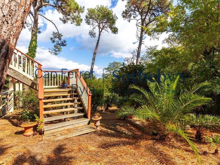House cap-ferret - 6 bedrooms - 163m²