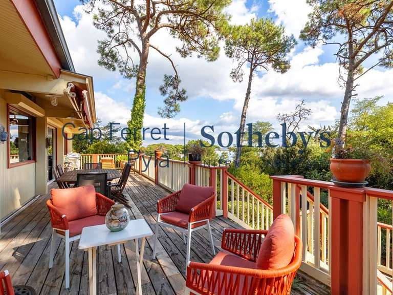 House cap-ferret - 6 bedrooms - 163m²