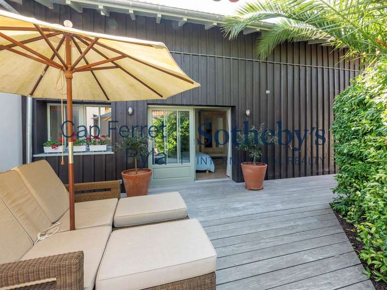 House cap-ferret - 8 bedrooms - 375m²