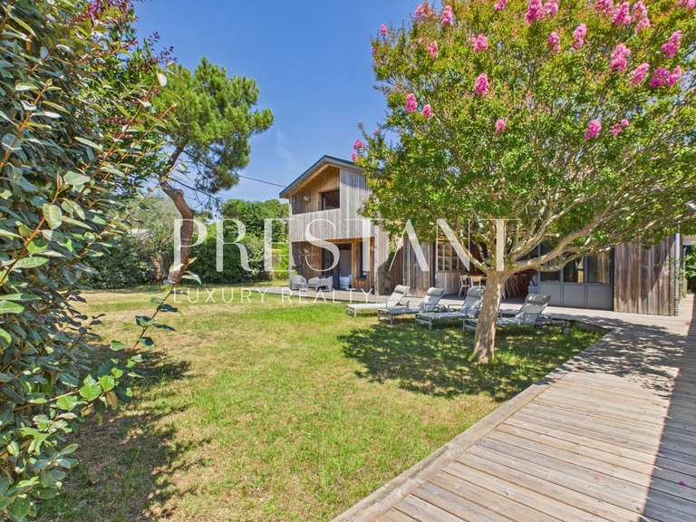 House cap-ferret - 6 bedrooms - 135m²