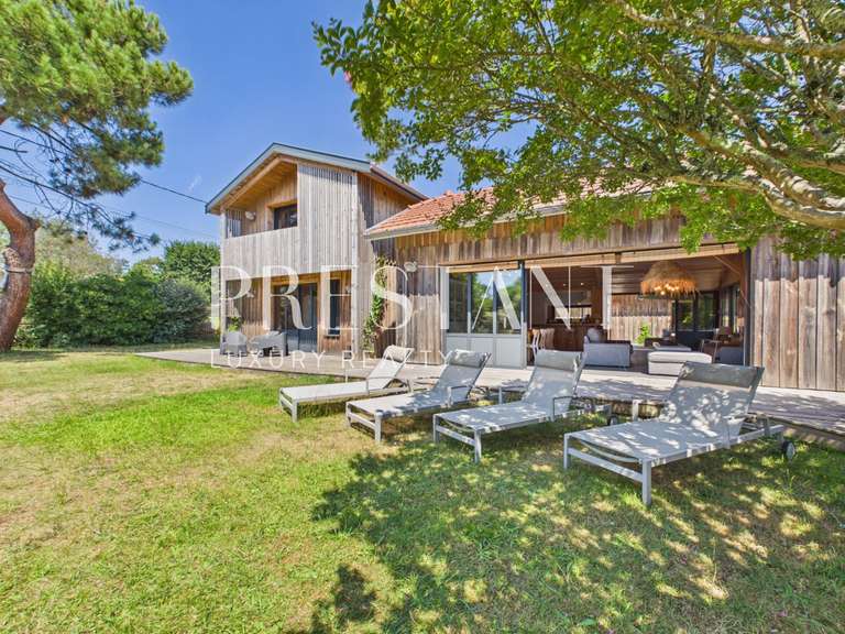 House cap-ferret - 6 bedrooms - 135m²